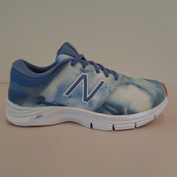new balance m711